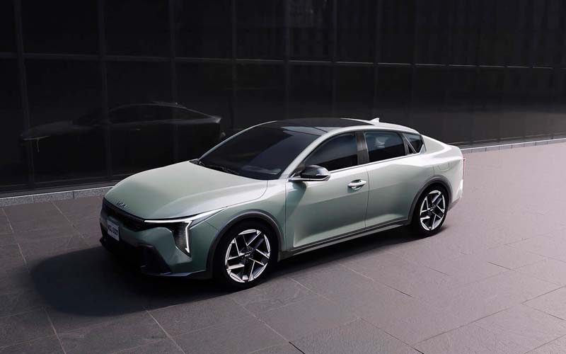 KIA K4-SEDAN